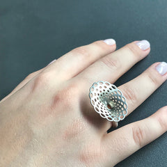 Doily Oval Ring